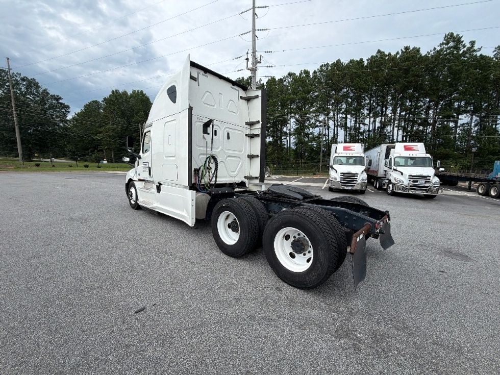 Sleeper Tractor-Heavy Duty Tractors-Freightliner-2020-T12664ST-Atlanta (Forest Park)-GA-445,996\n\t\tmiles-$ 70,250 - Image 5