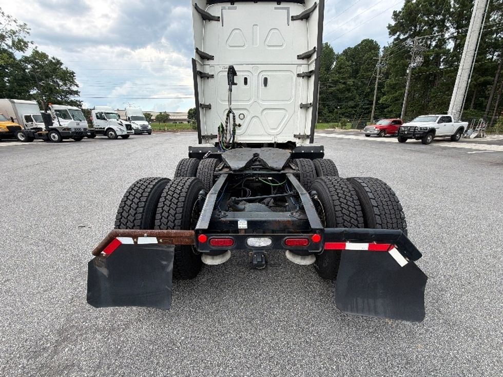 Sleeper Tractor-Heavy Duty Tractors-Freightliner-2020-T12664ST-Atlanta (Forest Park)-GA-445,996\n\t\tmiles-$ 70,250 - Image 6