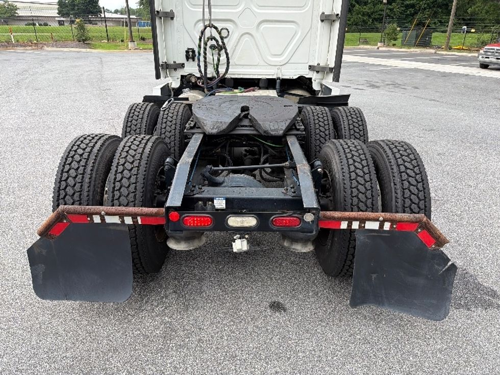 Sleeper Tractor-Heavy Duty Tractors-Freightliner-2020-T12664ST-Atlanta (Forest Park)-GA-563,789\n\t\tmiles-$ 62,250 - Image 6