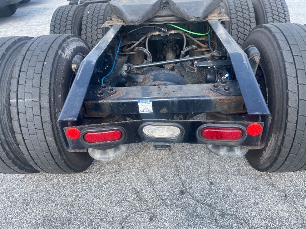 Sleeper Tractor-Heavy Duty Tractors-Freightliner-2020-T12664ST-Atlanta (Forest Park)-GA-633,215\n\t\tmiles-$ 52,000 - Image 24