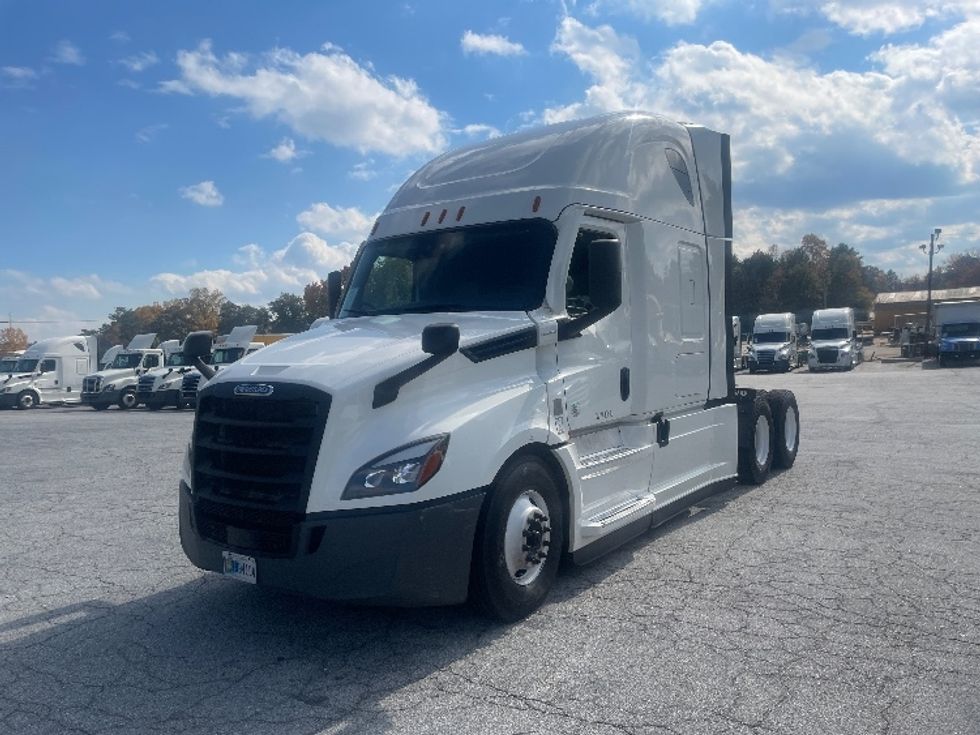 Sleeper Tractor-Heavy Duty Tractors-Freightliner-2020-T12664ST-Atlanta (Forest Park)-GA-633,215\n\t\tmiles-$ 52,000 - Image 3