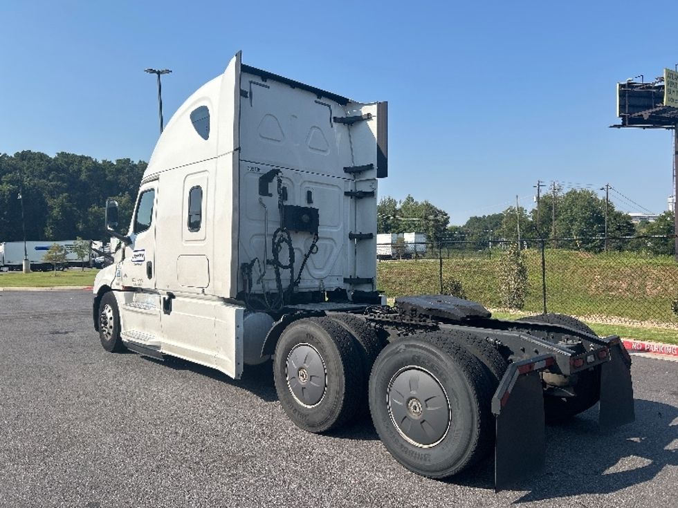 Sleeper Tractor-Heavy Duty Tractors-Freightliner-2020-T12664ST-Atlanta (Forest Park)-GA-719,512\n\t\tmiles-$ 47,750 - Image 5