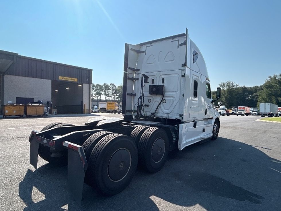Sleeper Tractor-Heavy Duty Tractors-Freightliner-2020-T12664ST-Atlanta (Forest Park)-GA-719,512\n\t\tmiles-$ 47,750 - Image 7