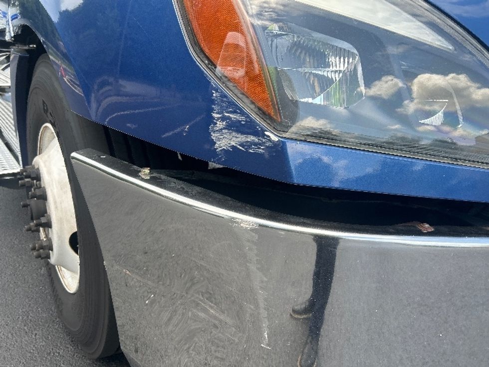 Sleeper Tractor-Heavy Duty Tractors-Freightliner-2020-T12664ST-Atlanta-GA-636,734\n\t\tmiles-$ 53,250 - Image 22