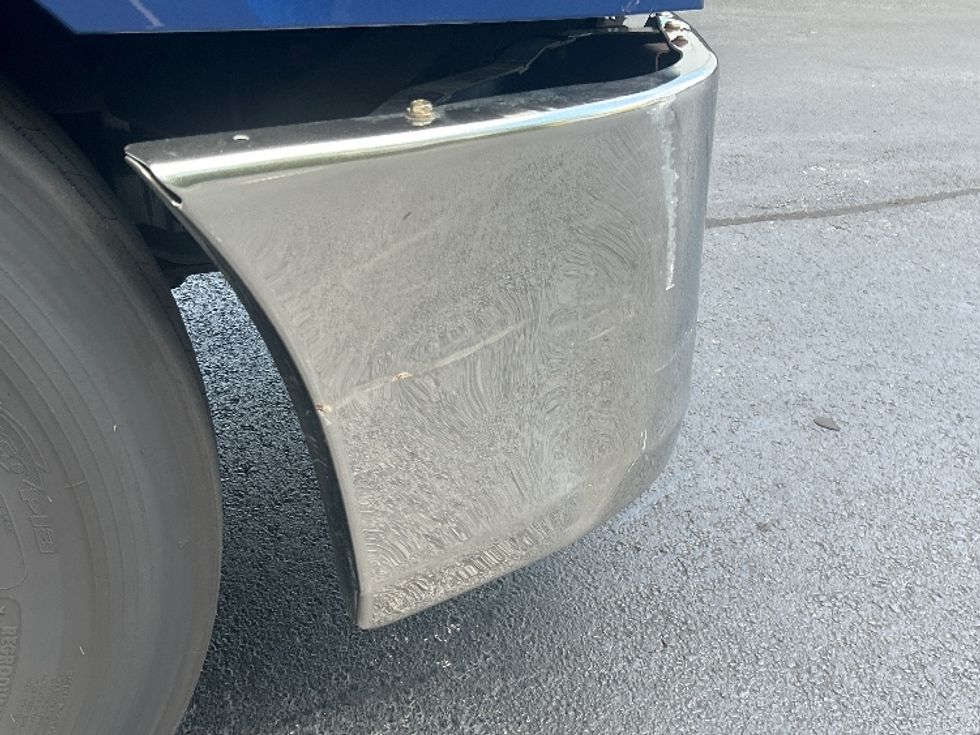 Sleeper Tractor-Heavy Duty Tractors-Freightliner-2020-T12664ST-Atlanta-GA-636,734\n\t\tmiles-$ 53,250 - Image 23