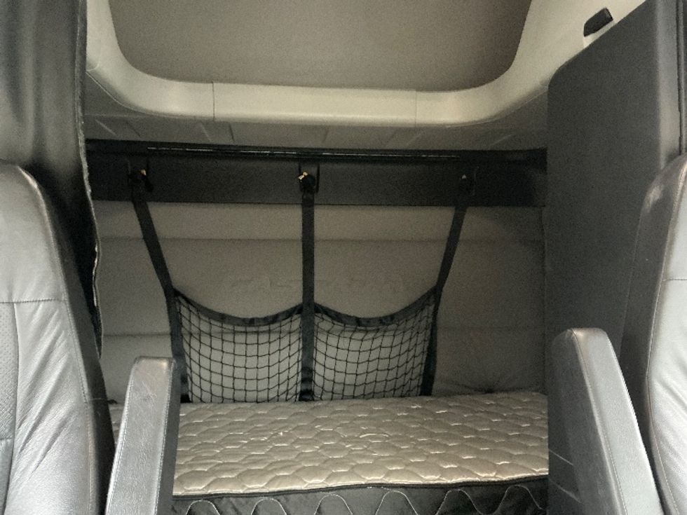 Sleeper Tractor-Heavy Duty Tractors-Freightliner-2020-T12664ST-Augusta-GA-524,372\n\t\tmiles-$ 56,500 - Image 14