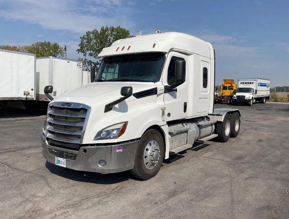 Sleeper Tractor-Heavy Duty Tractors-Freightliner-2020-T12664ST-Aurora-CO-376,104\n\t\tmiles-$ 78,750 - Image 3