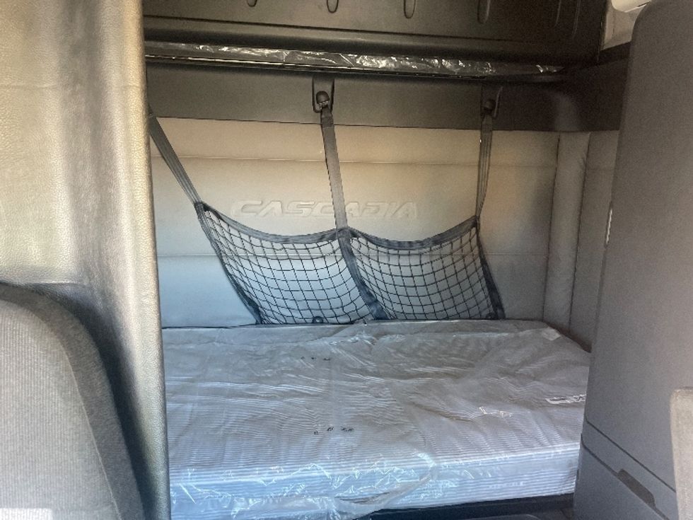 Sleeper Tractor-Heavy Duty Tractors-Freightliner-2020-T12664ST-Aurora-CO-632,100\n\t\tmiles-$ 60,250 - Image 16