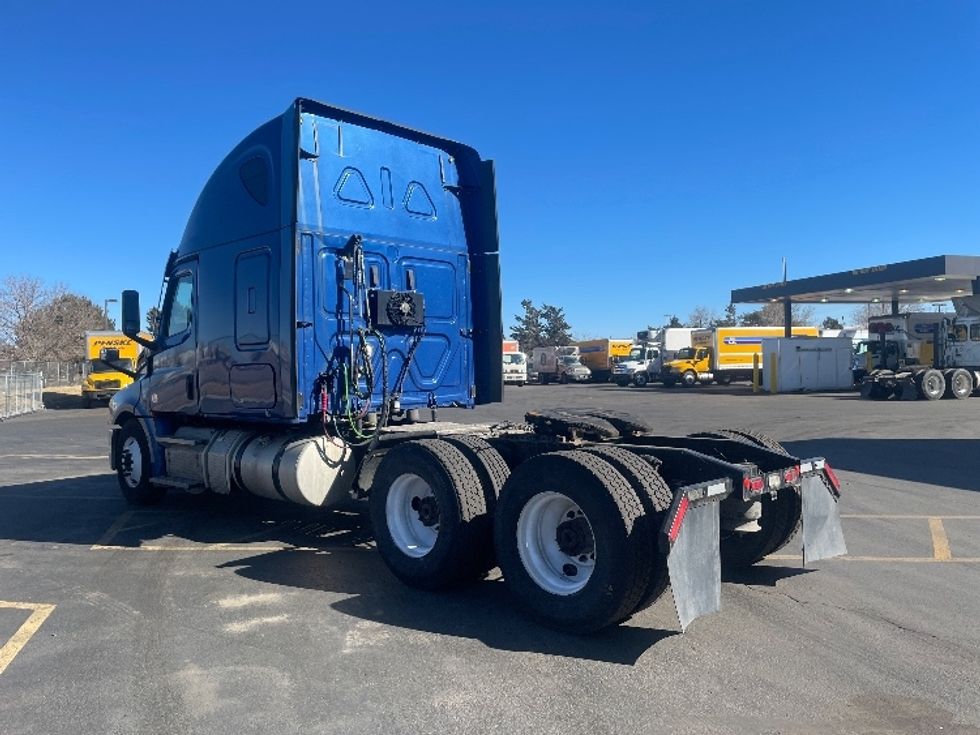 Sleeper Tractor-Heavy Duty Tractors-Freightliner-2020-T12664ST-Aurora-CO-632,100\n\t\tmiles-$ 60,250 - Image 5