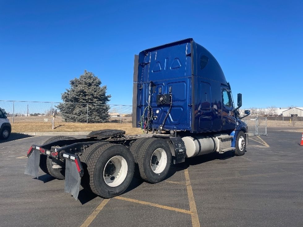 Sleeper Tractor-Heavy Duty Tractors-Freightliner-2020-T12664ST-Aurora-CO-632,100\n\t\tmiles-$ 60,250 - Image 7