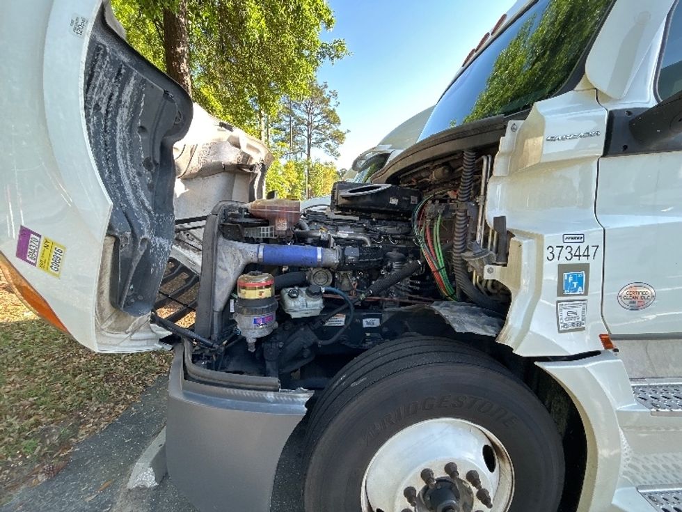 Sleeper Tractor-Heavy Duty Tractors-Freightliner-2020-T12664ST-Avon Lake-OH-513,880\n\t\tmiles-$ 58,750 - Image 20