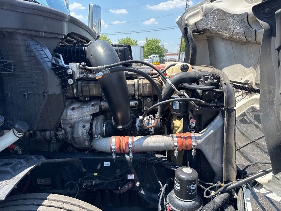 Sleeper Tractor-Heavy Duty Tractors-Freightliner-2020-T12664ST-Baltimore-MD-468,374\n\t\tmiles-$ 65,250 - Image 20