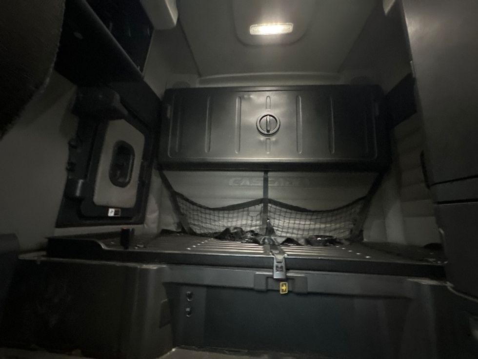 Sleeper Tractor-Heavy Duty Tractors-Freightliner-2020-T12664ST-Baltimore-MD-507,195\n\t\tmiles-$ 57,000 - Image 16