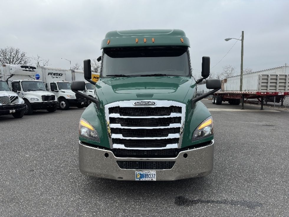 Sleeper Tractor-Heavy Duty Tractors-Freightliner-2020-T12664ST-Baltimore-MD-507,195\n\t\tmiles-$ 57,000 - Image 2