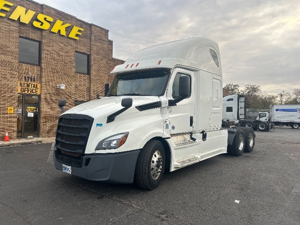 Sleeper Tractor-Heavy Duty Tractors-Freightliner-2020-T12664ST-Baltimore-MD-575,800\n\t\tmiles-$ 50,750 - Image 3
