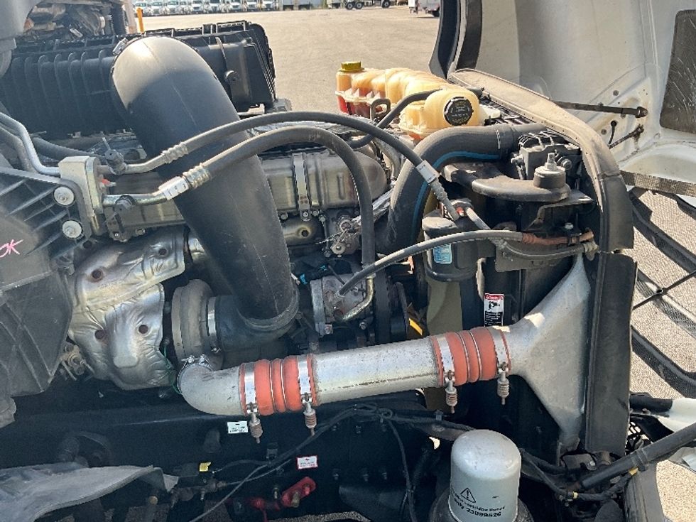 Sleeper Tractor-Heavy Duty Tractors-Freightliner-2020-T12664ST-Baltimore-MD-609,989\n\t\tmiles-$ 52,250 - Image 20