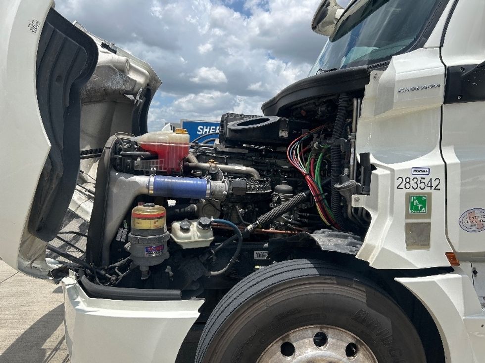 Sleeper Tractor-Heavy Duty Tractors-Freightliner-2020-T12664ST-Beaumont-TX-596,531\n\t\tmiles-$ 63,500 - Image 21