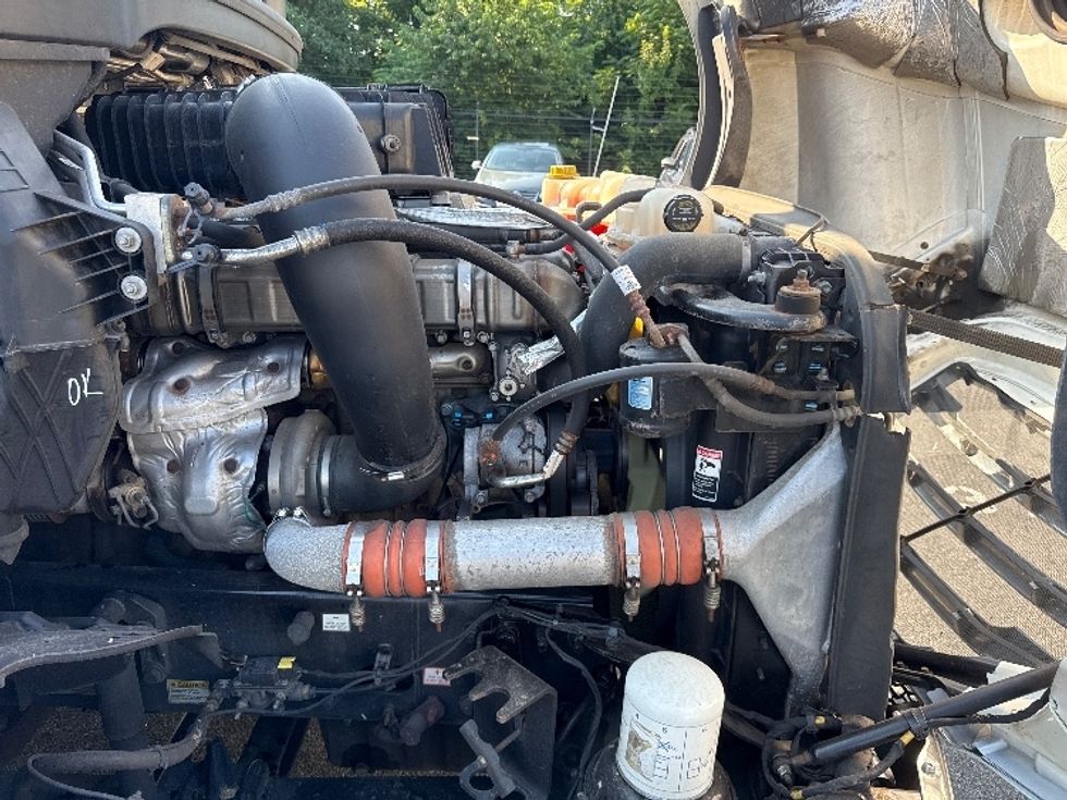 Sleeper Tractor-Heavy Duty Tractors-Freightliner-2020-T12664ST-Belcamp-MD-374,396\n\t\tmiles-$ 69,750 - Image 20