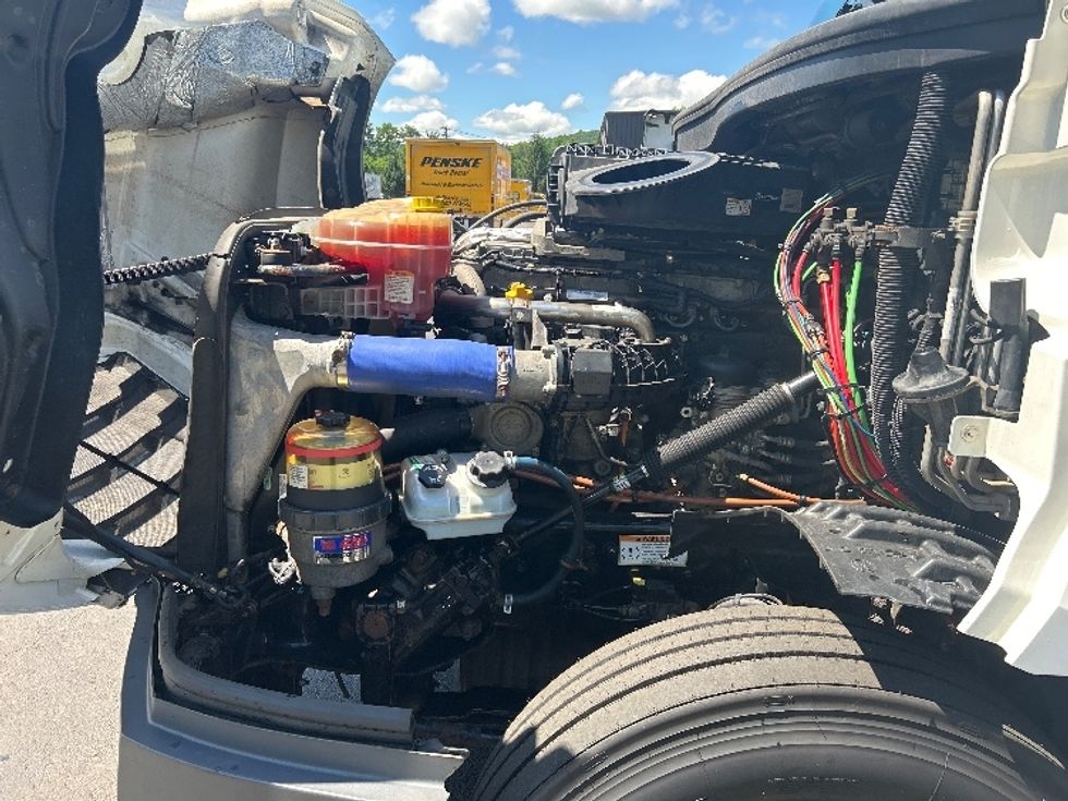 Sleeper Tractor-Heavy Duty Tractors-Freightliner-2020-T12664ST-Binghamton-NY-431,437\n\t\tmiles-$ 67,000 - Image 21