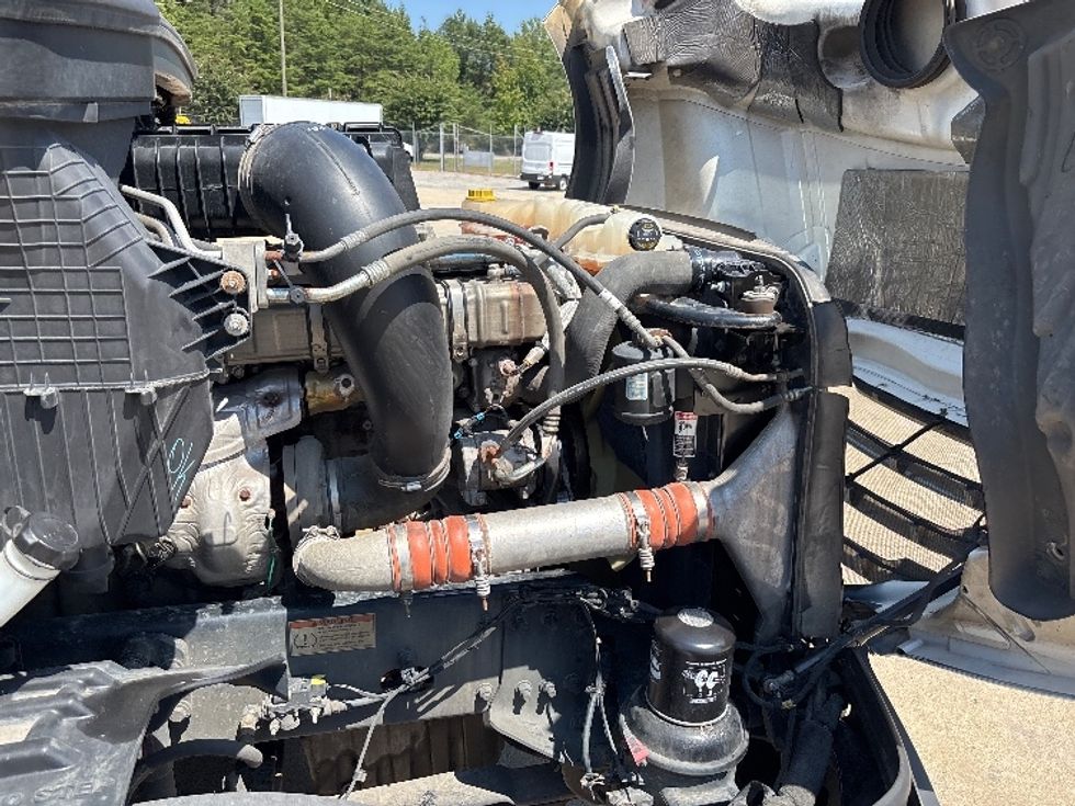 Sleeper Tractor-Heavy Duty Tractors-Freightliner-2020-T12664ST-Birmingham-AL-442,244\n\t\tmiles-$ 69,500 - Image 20