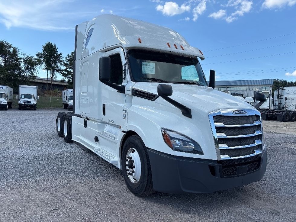 Sleeper Tractor-Heavy Duty Tractors-Freightliner-2020-T12664ST-Birmingham-AL-472,471\n\t\tmiles-$ 73,750 - Image 1