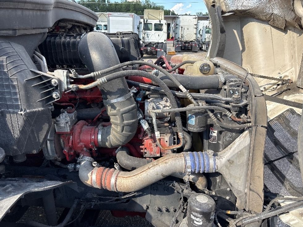 Sleeper Tractor-Heavy Duty Tractors-Freightliner-2020-T12664ST-Birmingham-AL-472,471\n\t\tmiles-$ 73,750 - Image 20