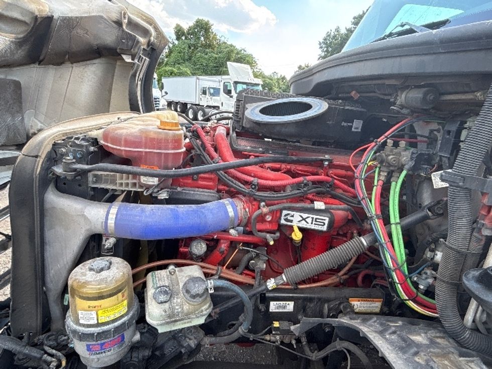 Sleeper Tractor-Heavy Duty Tractors-Freightliner-2020-T12664ST-Birmingham-AL-472,471\n\t\tmiles-$ 73,750 - Image 21