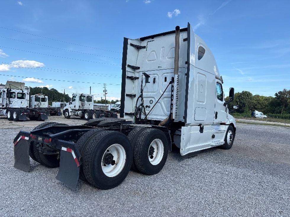 Sleeper Tractor-Heavy Duty Tractors-Freightliner-2020-T12664ST-Birmingham-AL-472,471\n\t\tmiles-$ 73,750 - Image 7