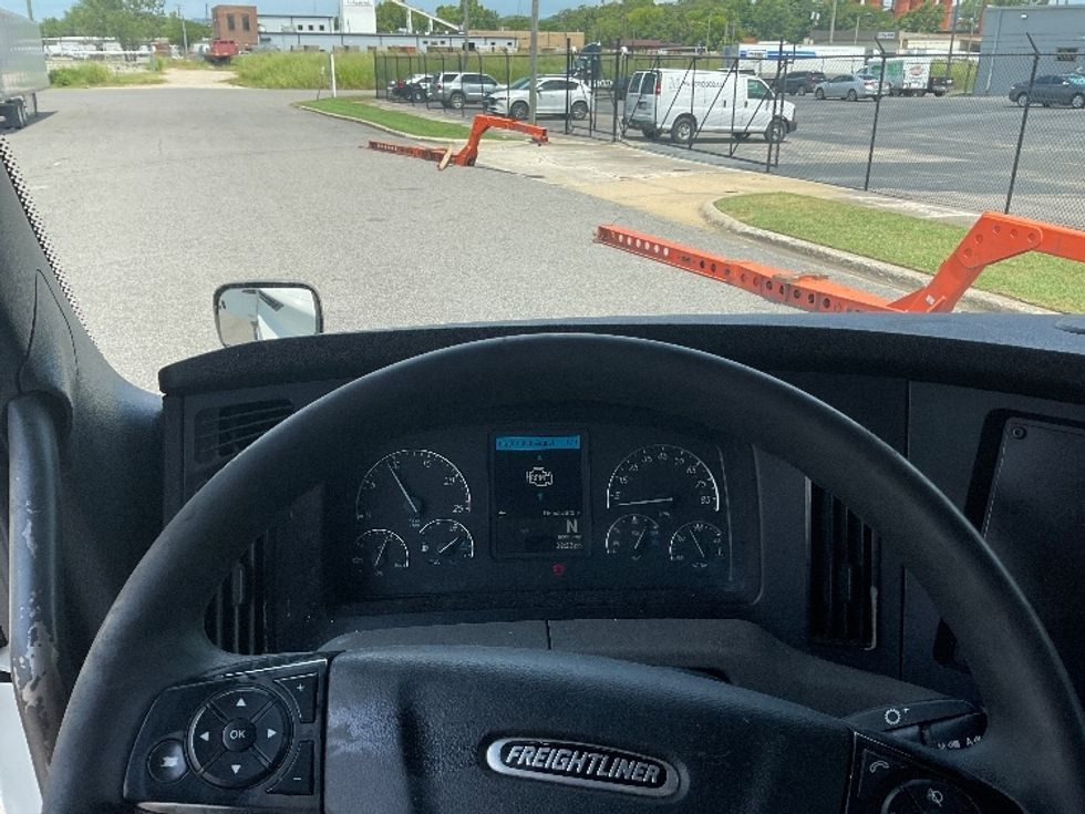 Sleeper Tractor-Heavy Duty Tractors-Freightliner-2020-T12664ST-Birmingham-AL-763,787\n\t\tmiles-$ 43,250 - Image 11