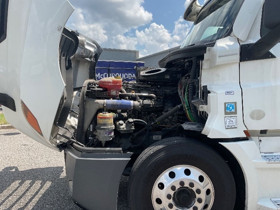 Sleeper Tractor-Heavy Duty Tractors-Freightliner-2020-T12664ST-Birmingham-AL-763,787\n\t\tmiles-$ 43,250 - Image 21