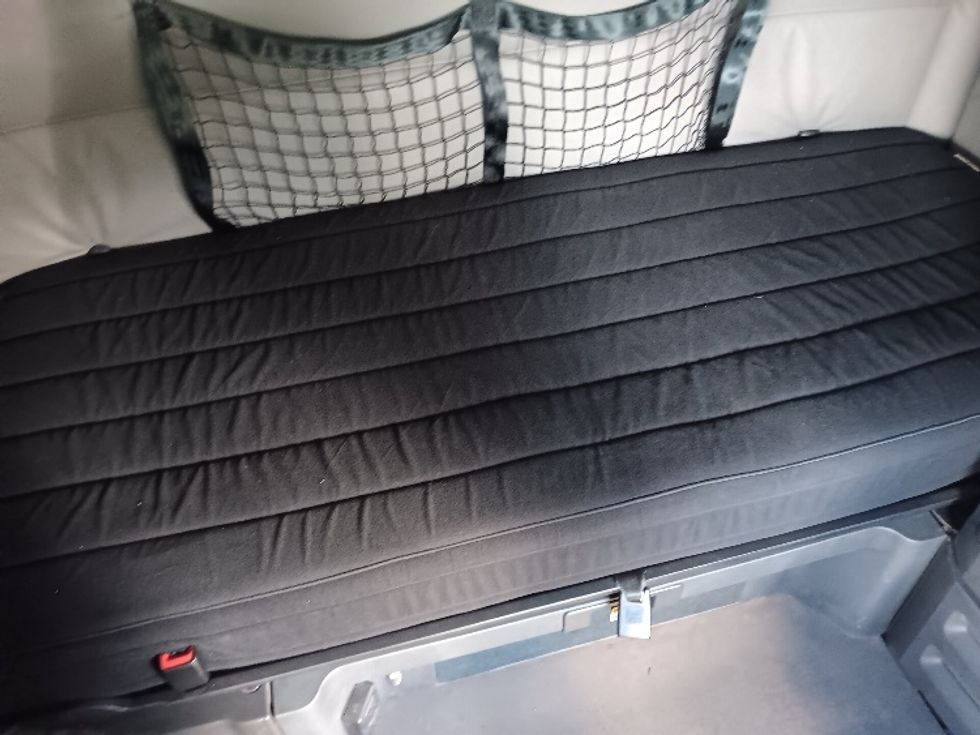 Sleeper Tractor-Heavy Duty Tractors-Freightliner-2020-T12664ST-Blountville-TN-145,859\n\t\tmiles-$ 87,500 - Image 17