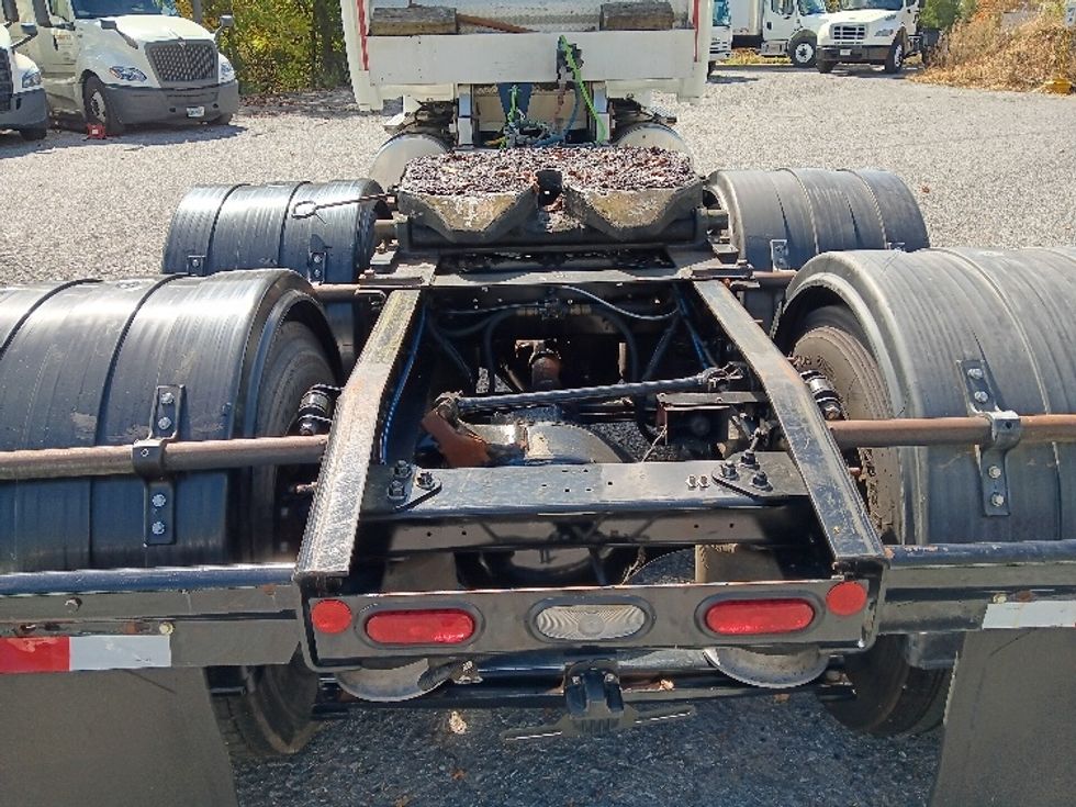 Sleeper Tractor-Heavy Duty Tractors-Freightliner-2020-T12664ST-Blountville-TN-145,859\n\t\tmiles-$ 87,500 - Image 6