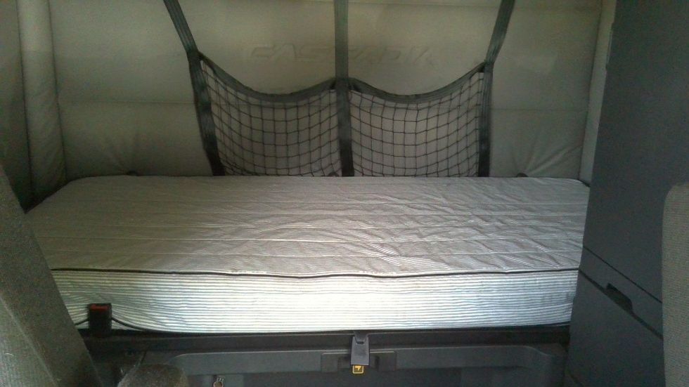 Sleeper Tractor-Heavy Duty Tractors-Freightliner-2020-T12664ST-Boaz-AL-623,630\n\t\tmiles-$ 53,750 - Image 16