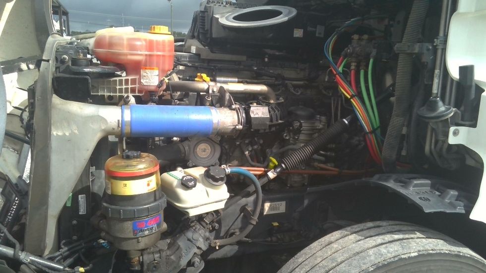 Sleeper Tractor-Heavy Duty Tractors-Freightliner-2020-T12664ST-Boaz-AL-678,446\n\t\tmiles-$ 49,500 - Image 21