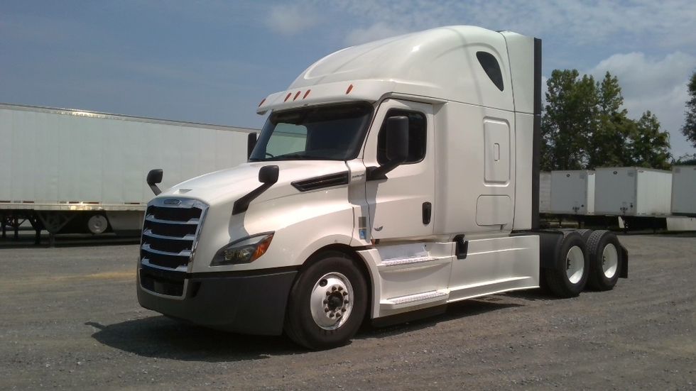 Sleeper Tractor-Heavy Duty Tractors-Freightliner-2020-T12664ST-Boaz-AL-702,736\n\t\tmiles-$ 47,750 - Image 3