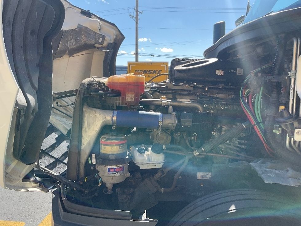 Sleeper Tractor-Heavy Duty Tractors-Freightliner-2020-T12664ST-Boise-ID-730,353\n\t\tmiles-$ 41,750 - Image 21