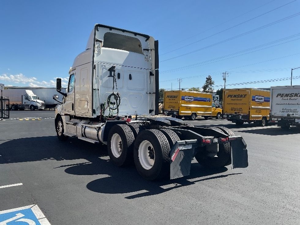 Sleeper Tractor-Heavy Duty Tractors-Freightliner-2020-T12664ST-Boise-ID-730,353\n\t\tmiles-$ 41,750 - Image 5