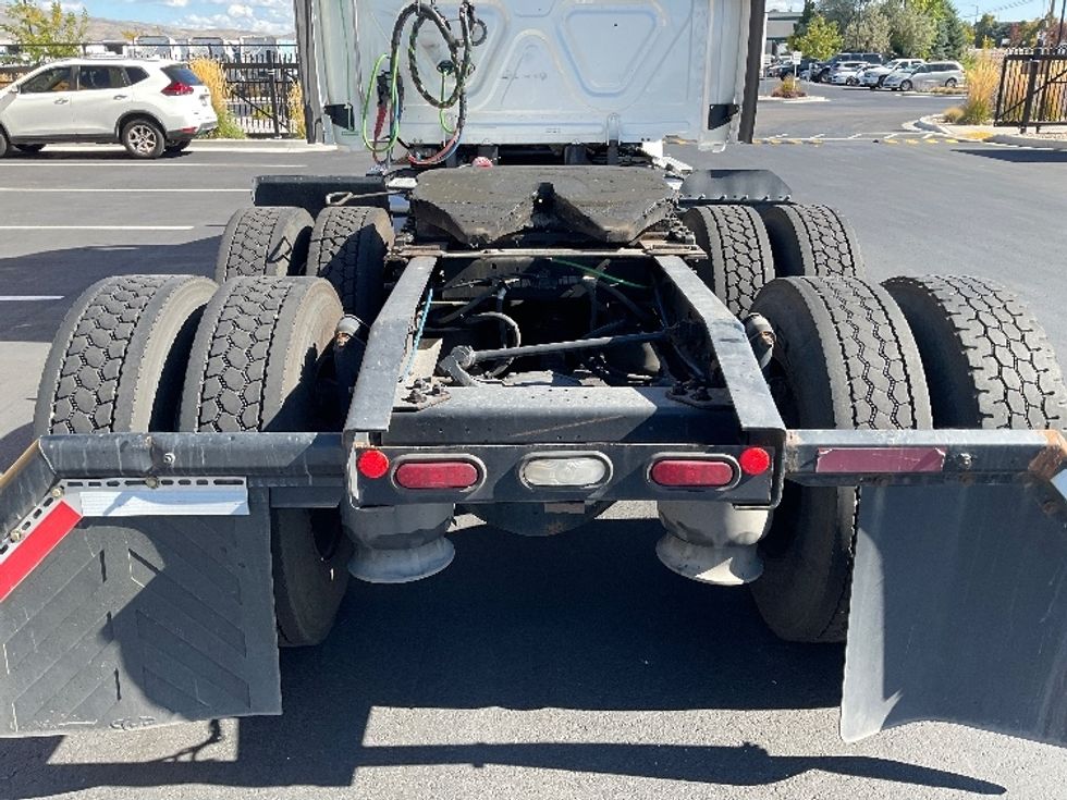 Sleeper Tractor-Heavy Duty Tractors-Freightliner-2020-T12664ST-Boise-ID-730,353\n\t\tmiles-$ 41,750 - Image 6