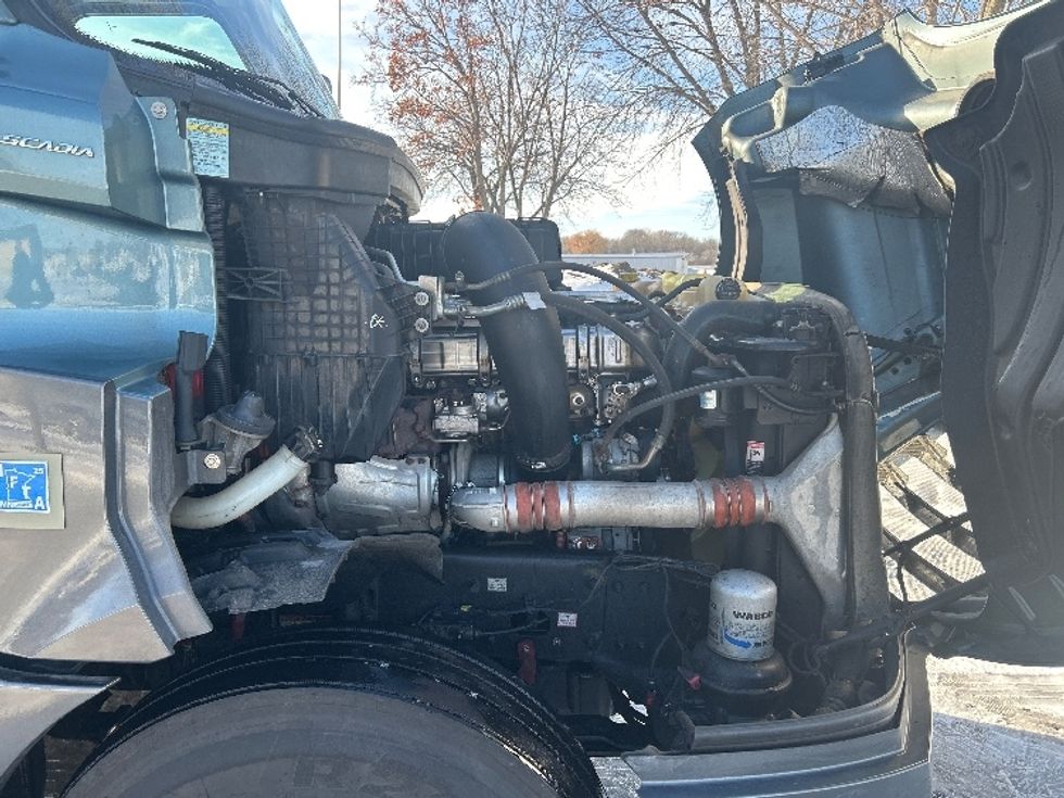 Sleeper Tractor-Heavy Duty Tractors-Freightliner-2020-T12664ST-Brooklyn Park-MN-618,752\n\t\tmiles-$ 48,750 - Image 20