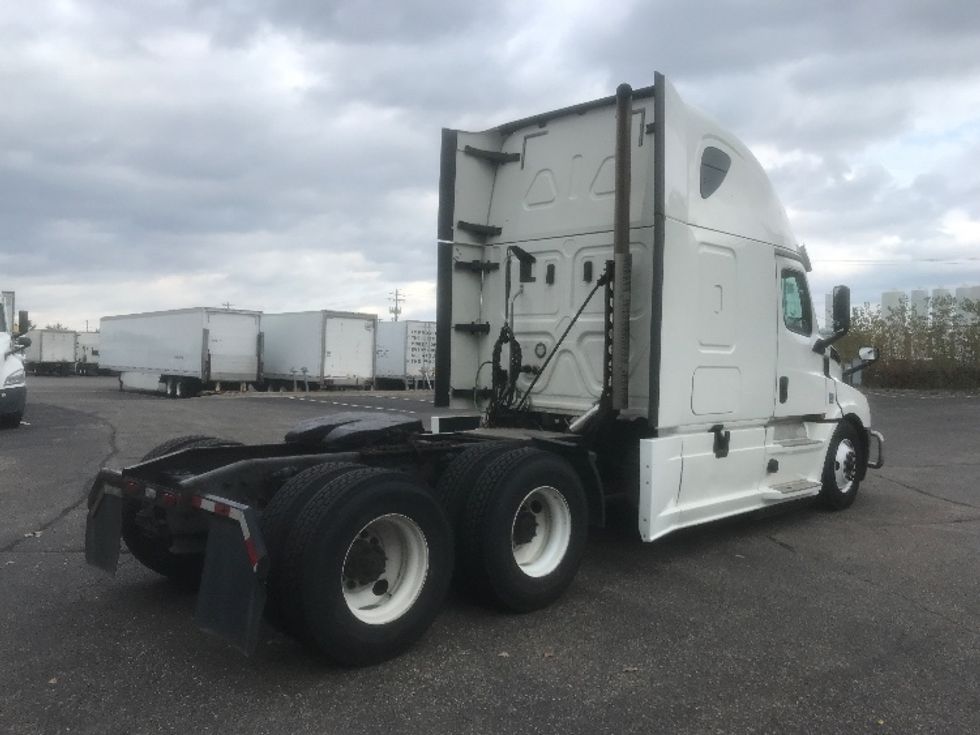 Sleeper Tractor-Heavy Duty Tractors-Freightliner-2020-T12664ST-Brooklyn Park-MN-683,259\n\t\tmiles-$ 47,750 - Image 7