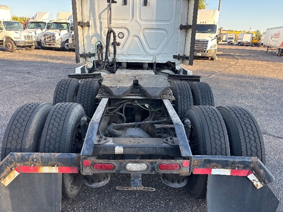 Sleeper Tractor-Heavy Duty Tractors-Freightliner-2020-T12664ST-Brooklyn Park-MN-688,282\n\t\tmiles-$ 46,500 - Image 6