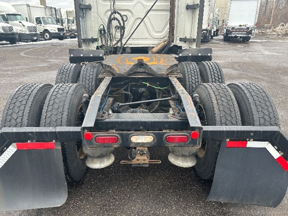Sleeper Tractor-Heavy Duty Tractors-Freightliner-2020-T12664ST-Brooklyn Park-MN-694,580\n\t\tmiles-$ 43,500 - Image 6