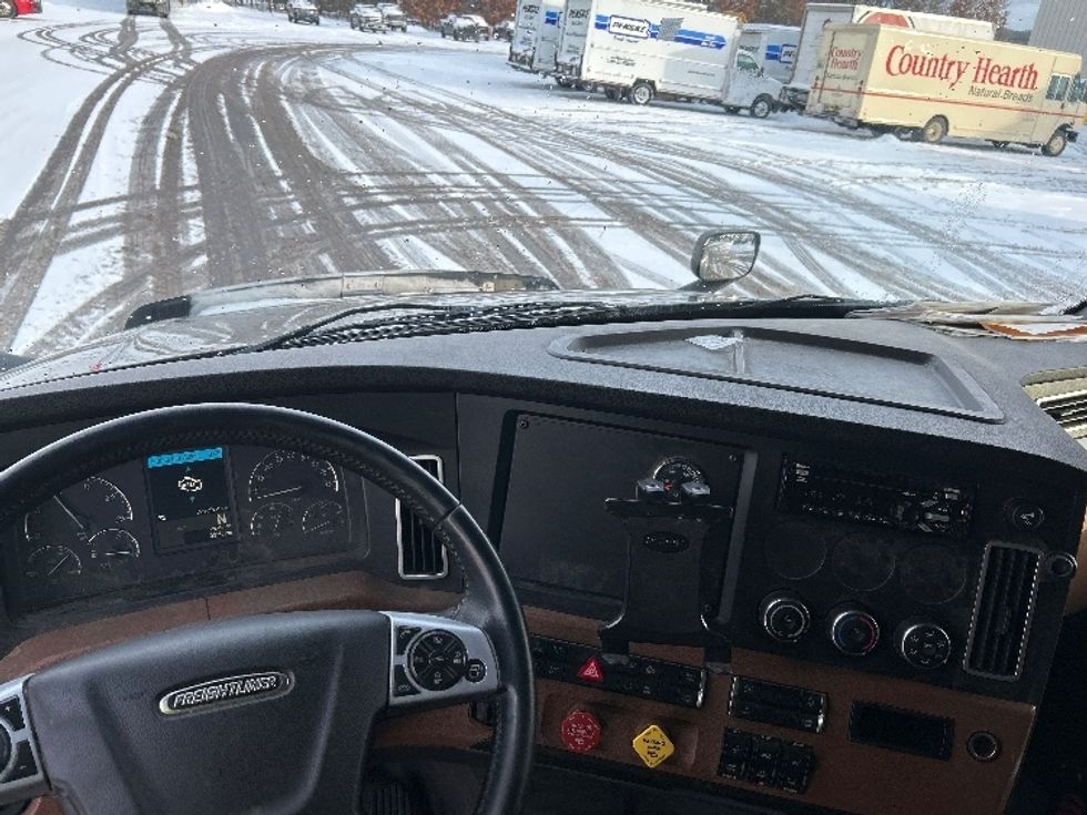 Sleeper Tractor-Heavy Duty Tractors-Freightliner-2020-T12664ST-Brooklyn Park-MN-719,579\n\t\tmiles-$ 39,500 - Image 11
