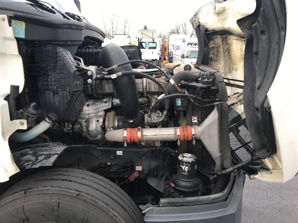 Sleeper Tractor-Heavy Duty Tractors-Freightliner-2020-T12664ST-Burlington-NJ-582,546\n\t\tmiles-$ 53,250 - Image 20