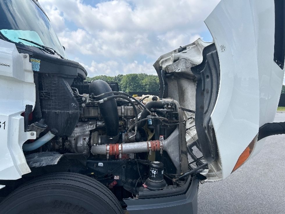 Sleeper Tractor-Heavy Duty Tractors-Freightliner-2020-T12664ST-Byron Center-MI-492,619\n\t\tmiles-$ 57,250 - Image 20