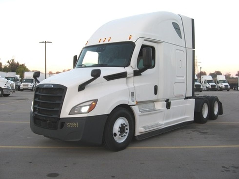 Sleeper Tractor-Heavy Duty Tractors-Freightliner-2020-T12664ST-Byron Center-MI-492,619\n\t\tmiles-$ 57,250 - Image 3