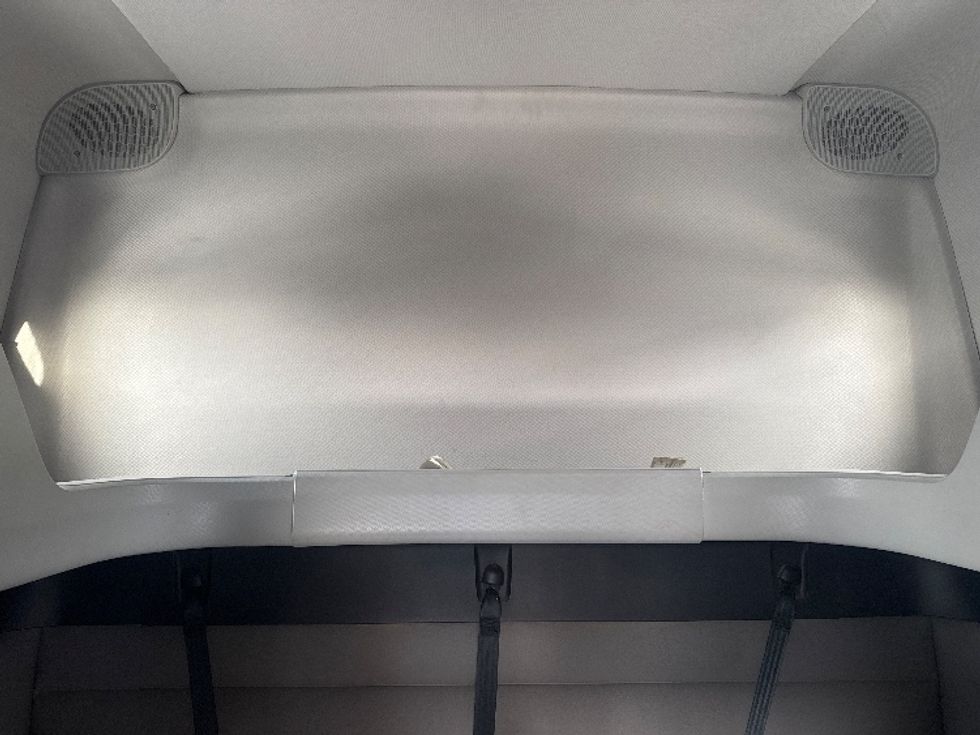 Sleeper Tractor-Heavy Duty Tractors-Freightliner-2020-T12664ST-Calgary-AB-691,490\n\t\tkm-$ 82,000 - Image 16