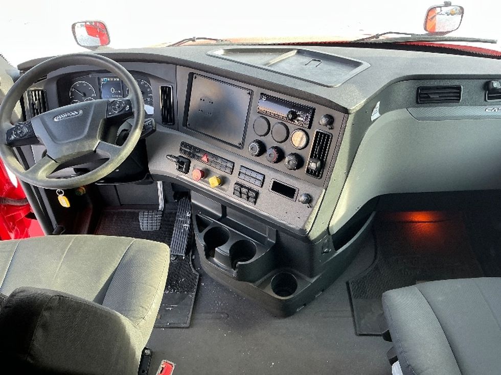 Sleeper Tractor-Heavy Duty Tractors-Freightliner-2020-T12664ST-Calgary-AB-863,944\n\t\tkm-$ 63,750 - Image 12