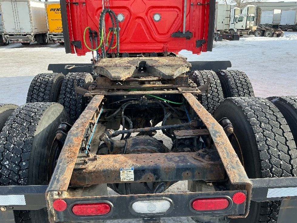 Sleeper Tractor-Heavy Duty Tractors-Freightliner-2020-T12664ST-Calgary-AB-863,944\n\t\tkm-$ 63,750 - Image 6