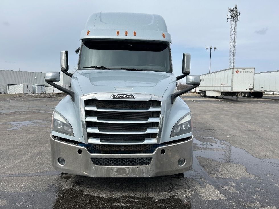 Sleeper Tractor-Heavy Duty Tractors-Freightliner-2020-T12664ST-Cambridge-ON-691,339\n\t\tkm-$ 73,750 - Image 2